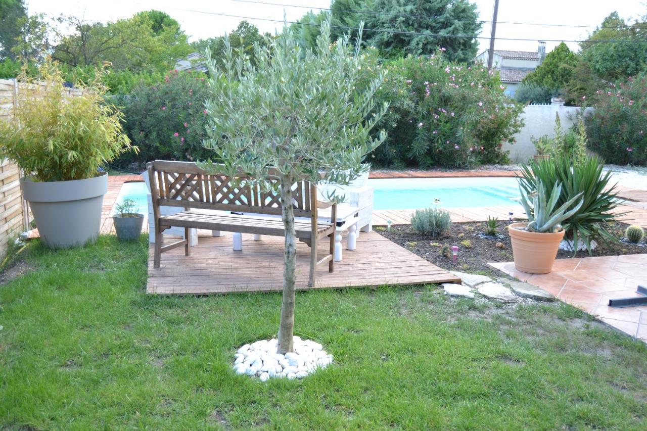 B & B "Les Charmettes" Vedène Exterior foto